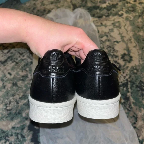 Adidas Superstar - Picture 3 of 4